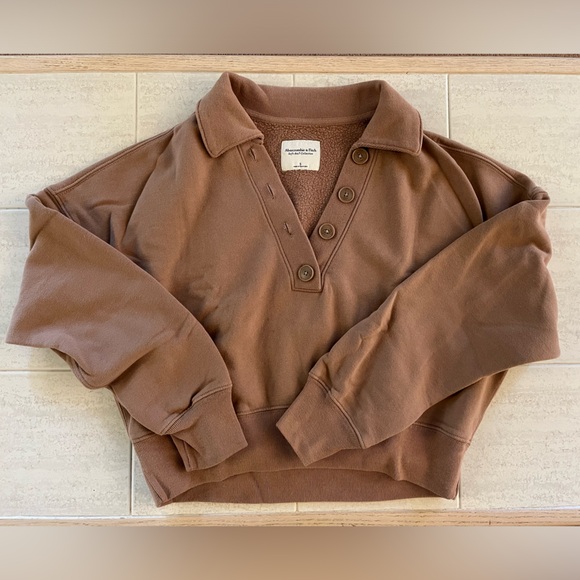 Abercrombie & Fitch Tops - Abercrombie & Fitch Brown Henley Sweatshirt